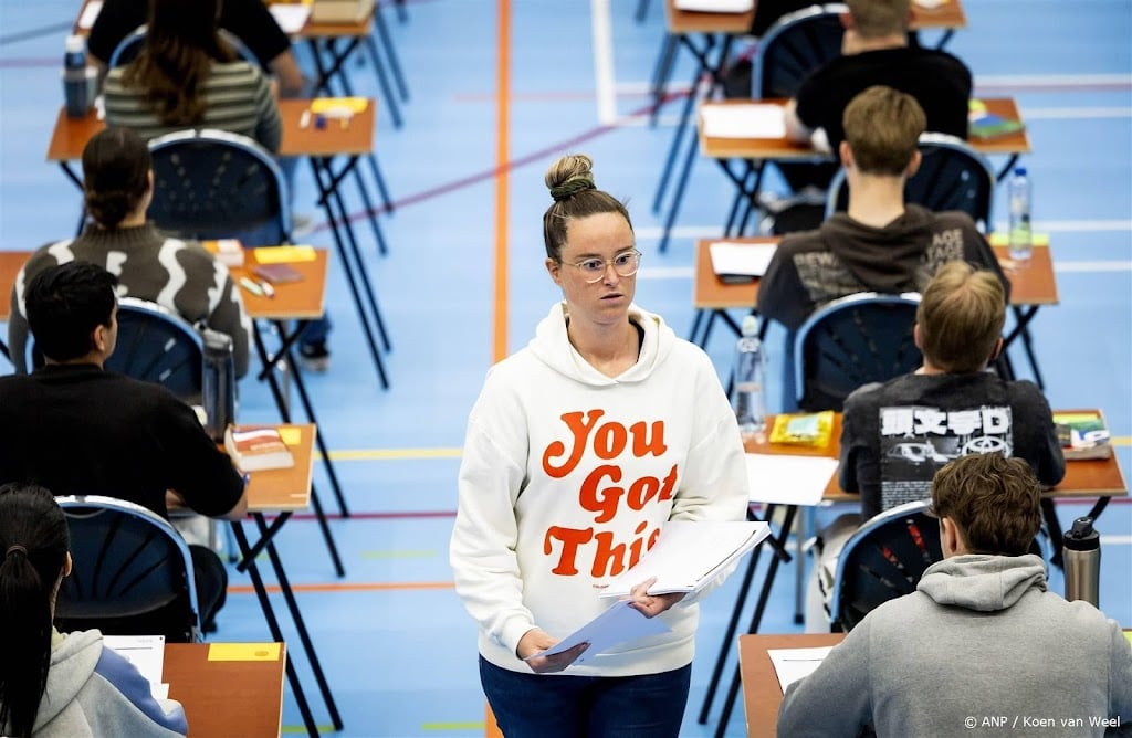 LAKS ontvangt 21.000 klachten op eerste dag eindexamens