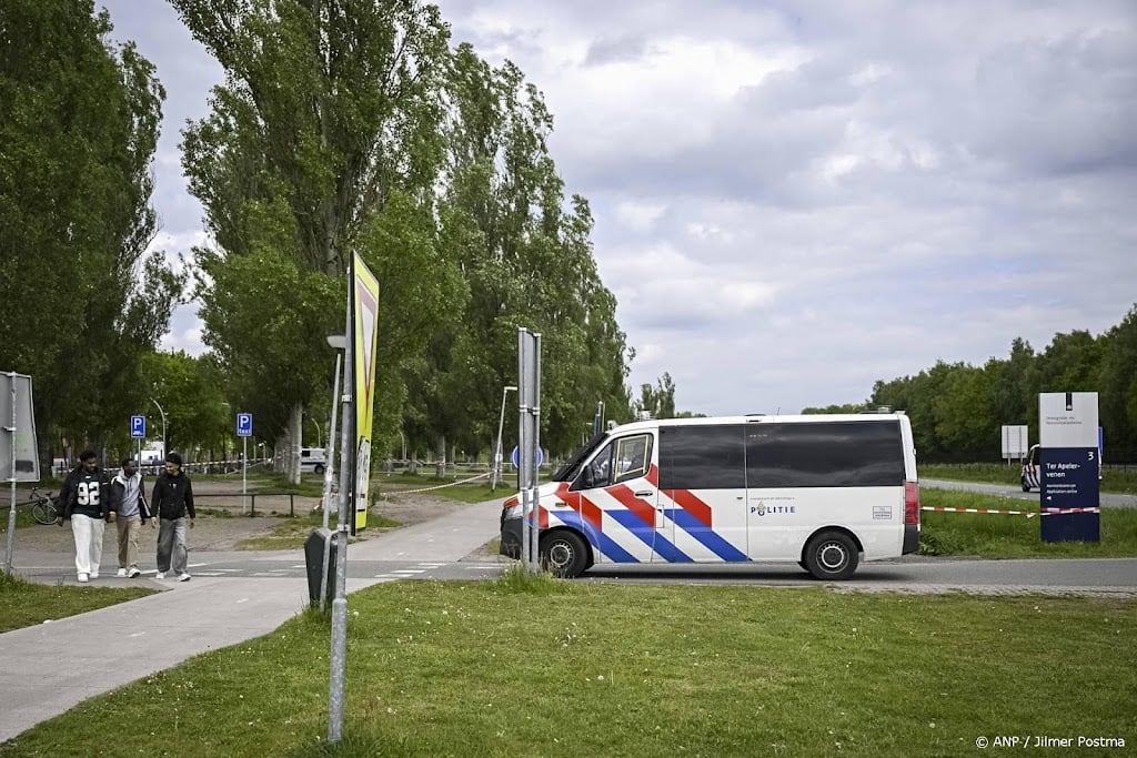 Veel politie in Ter Apel bij demonstraties asielzoekerscentrum
