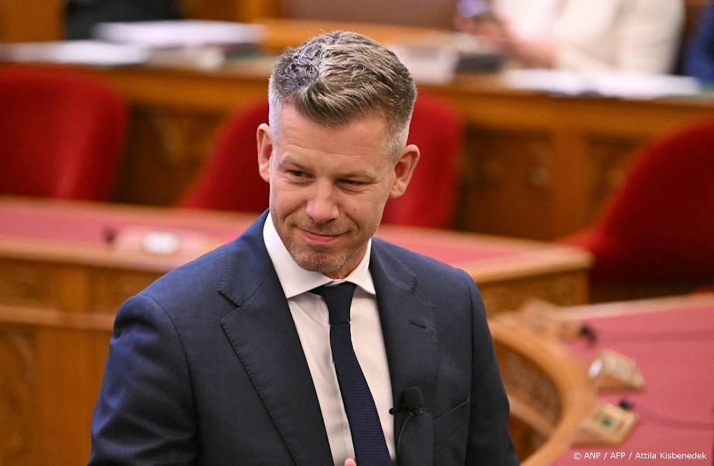 Péter Magyar begint als premier van Hongarije