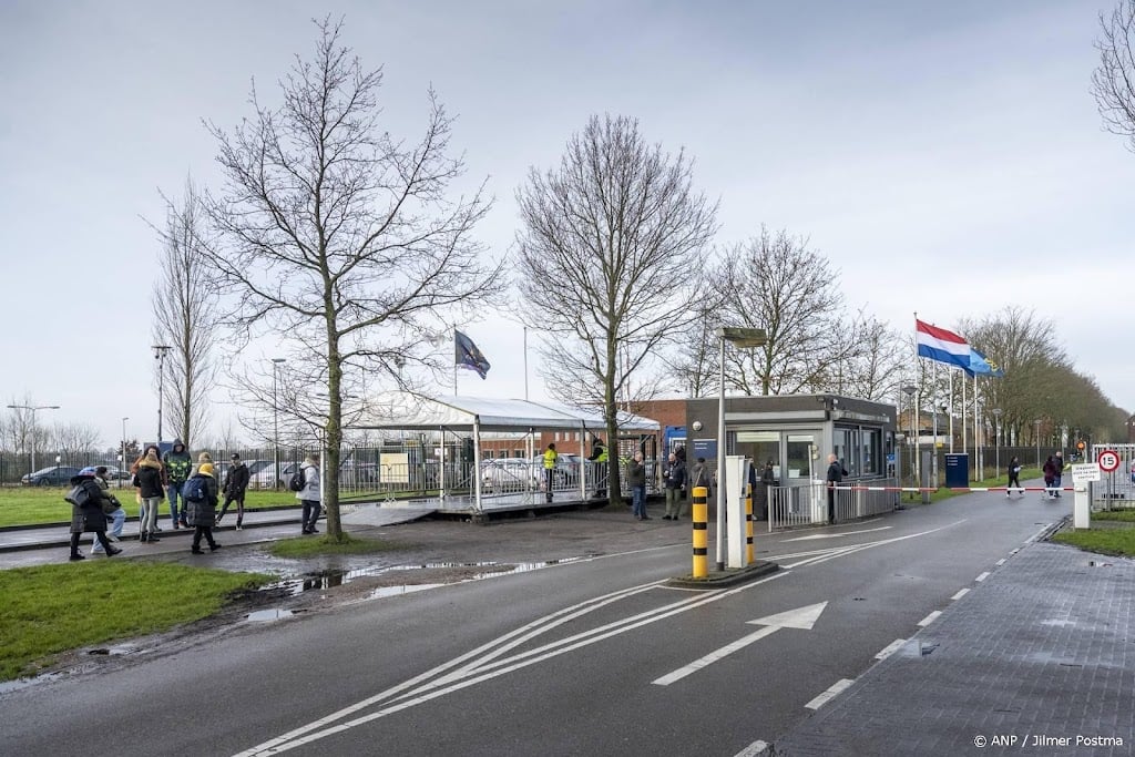 Drie arrestaties bij demonstraties rond azc Ter Apel