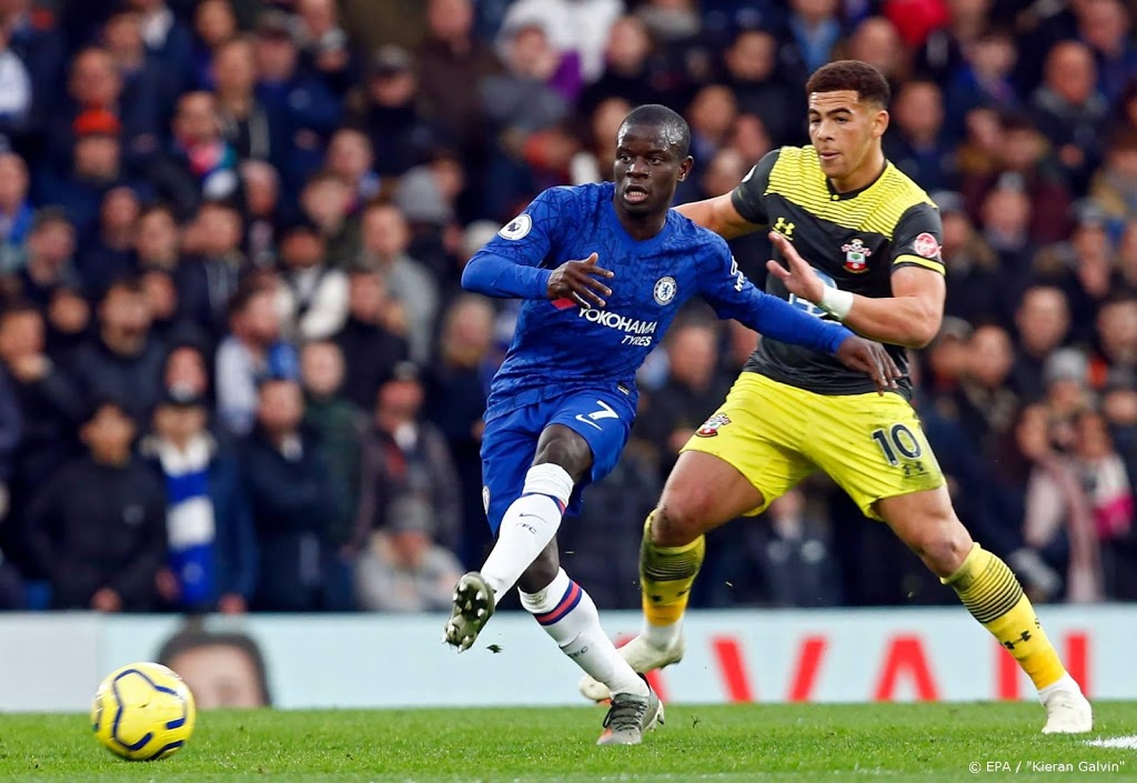 Chelsea-speler Kanté traint weer met team mee