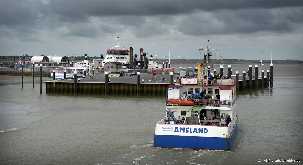 Personeel veerdienst Ameland bezorgd over inkomen