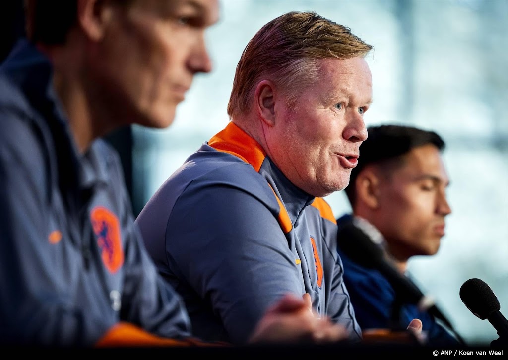 Koeman heeft op De Jong na volledige selectie ter beschikking