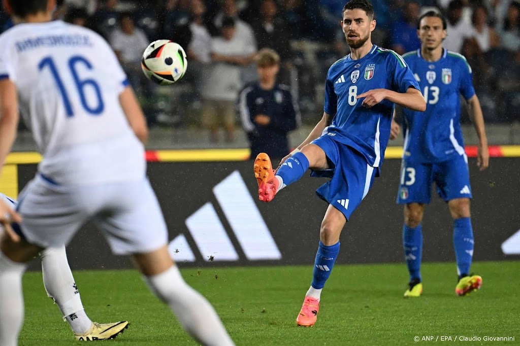 Europees kampioen Italië boekt vlak voor EK nipte zege op Bosnië 
