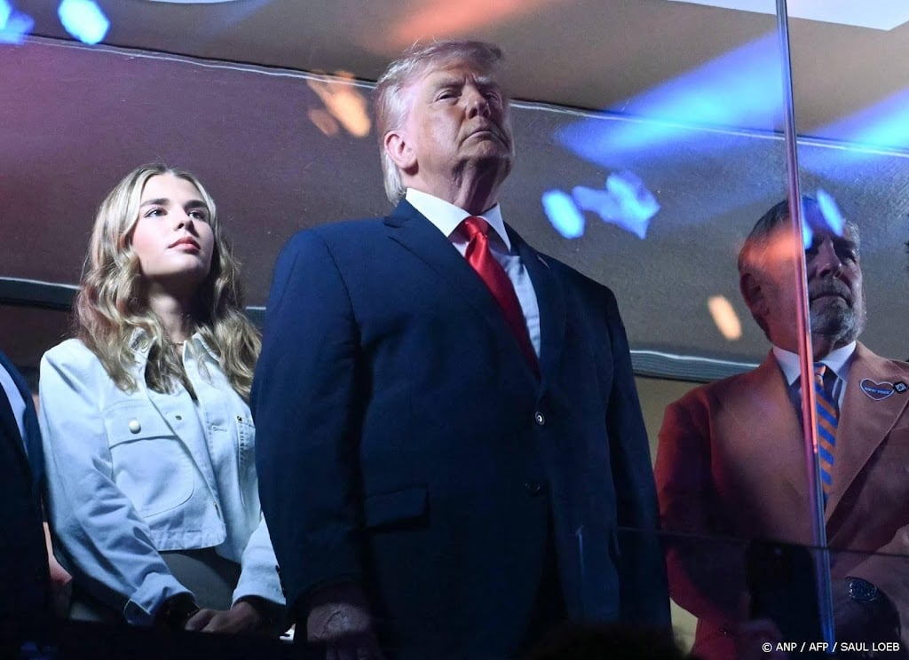 Trump uitgejoeld tijdens volkslied voorafgaand aan NBA-finale 
