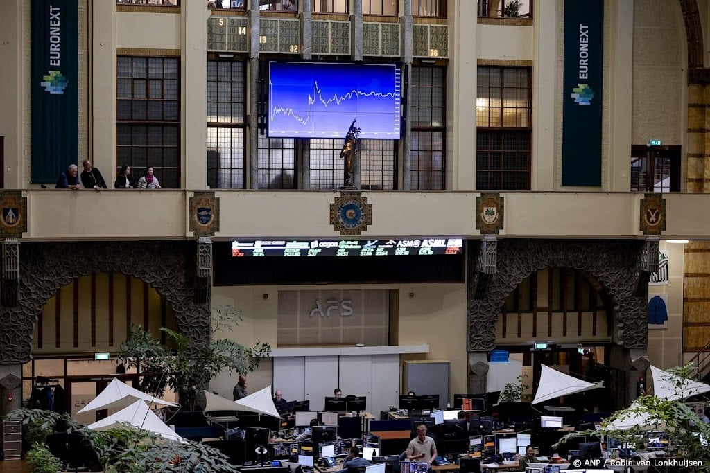 AEX-index licht hoger in afwachting ontwikkelingen Midden-Oosten 