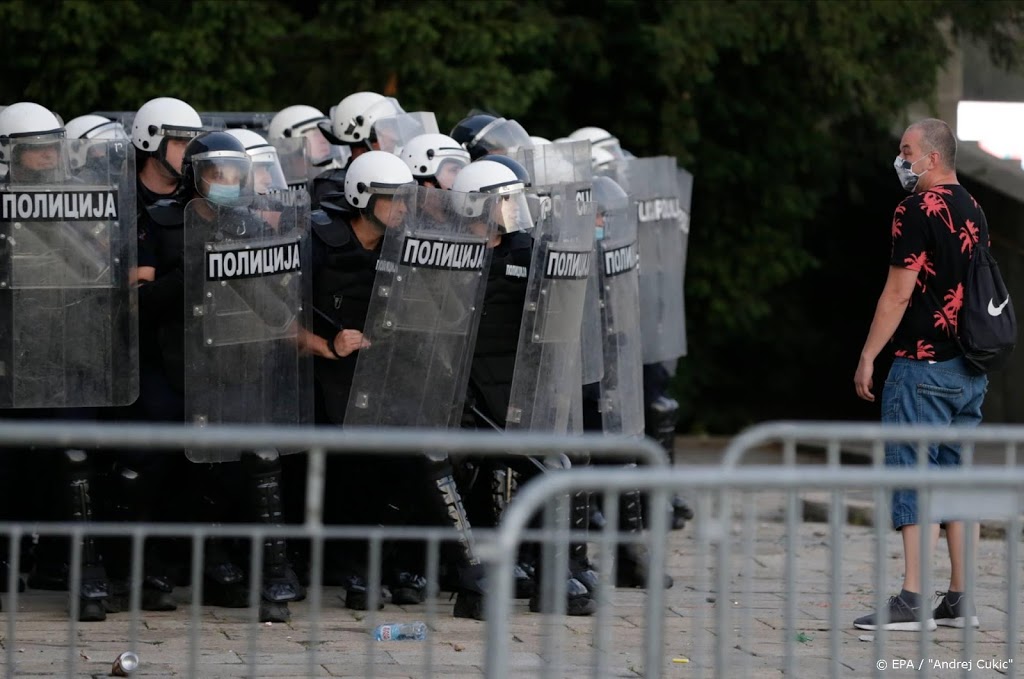 Lockdown Servië van de baan na rellen in hoofdstad