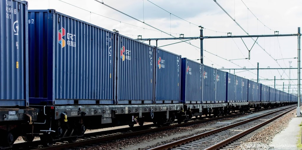 Inspectie dreigt met boete om spoorterrein Kijfhoek te verbeteren