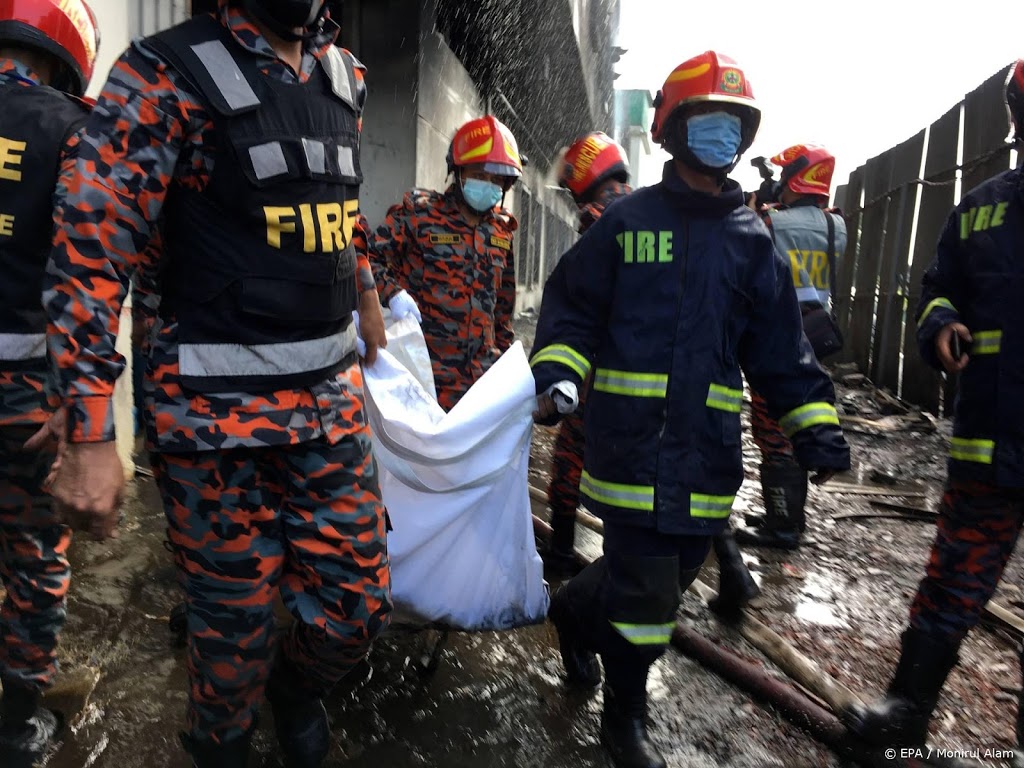 Tientallen doden door brand in fabriek Bangladesh 