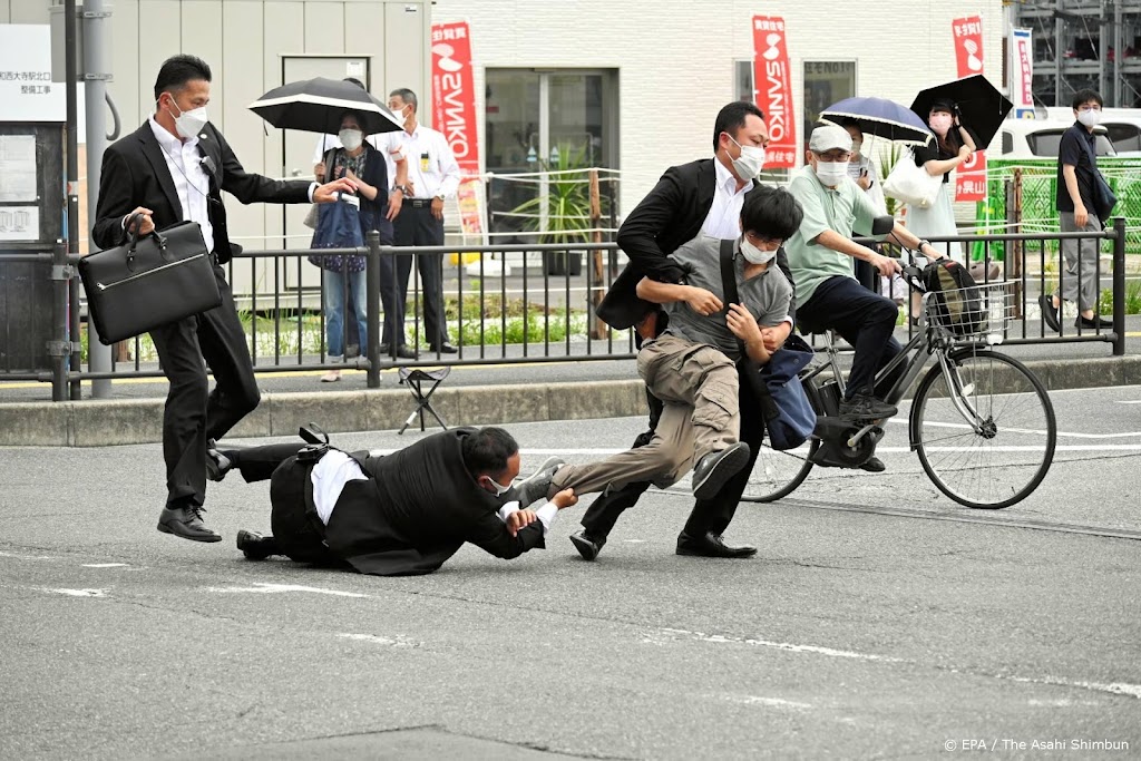 Japanse media: verdachte van moord op Abe had eerst ander doelwit
