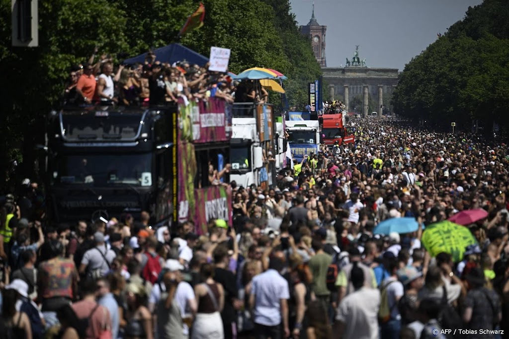 Tientallen mensen naar ziekenhuis na grote straatparade Berlijn