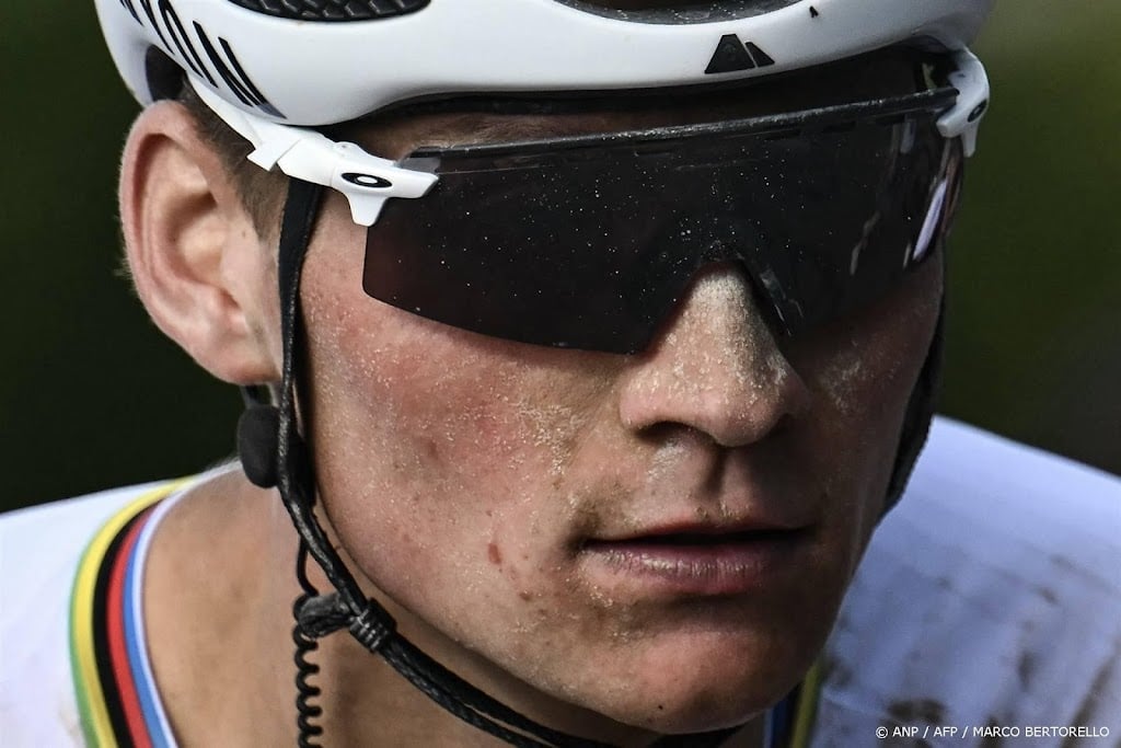 Van der Poel zag vooraf gespannen Philipsen