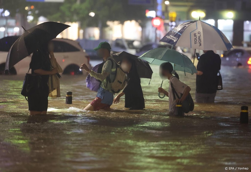 Meerdere doden door hevige regenval en overstromingen in Seoul