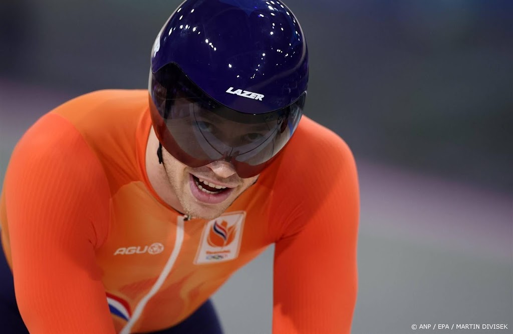 Baanrenner Lavreysen wint eerste heat in sprintfinale Spelen