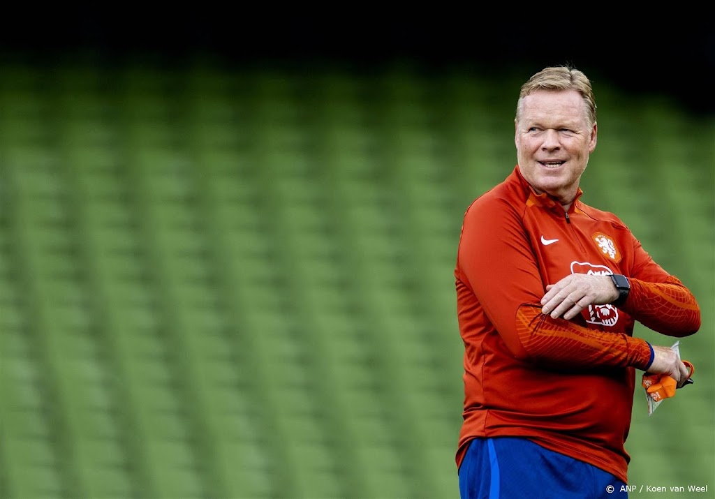 Koeman overweegt aanpassing tegen Ieren en is kritisch op De Roon