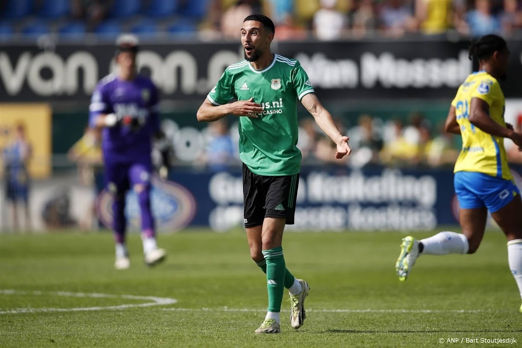 Namli blijft toch nog een jaar voetballen bij PEC Zwolle