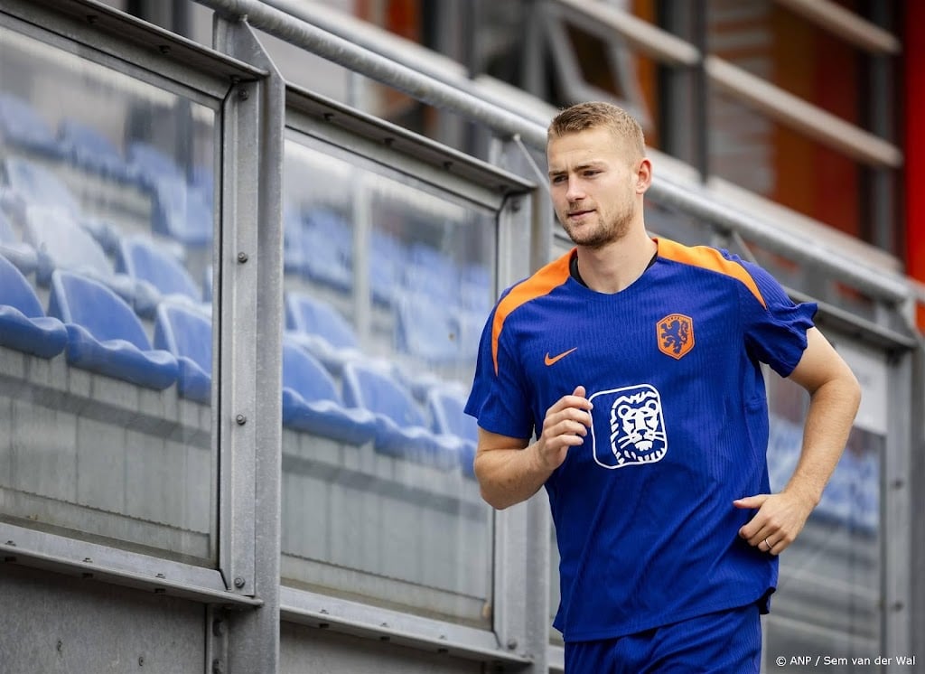 Koeman houdt tegen Duitsland vast aan De Ligt