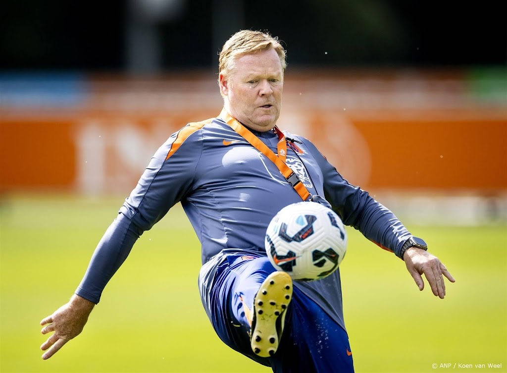 Koeman ziet steeds minder specialisten door druk programma