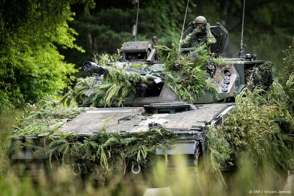 Regeringscommissaris hekelt nieuwe wet van Defensie 