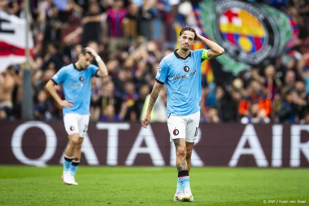 Feyenoord lijdt forse nederlaag tegen FC Barcelona in CL