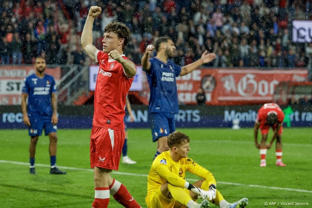 Twente boekt tegen Telstar derde competitiezege