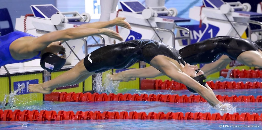 Toussaint zwemt Nederlands record op 200 meter rugslag 