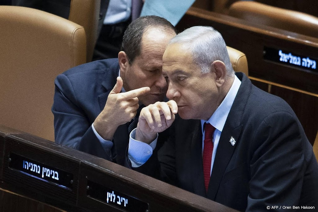 Ministers Israël roepen op tot eenheidsregering met oppositie