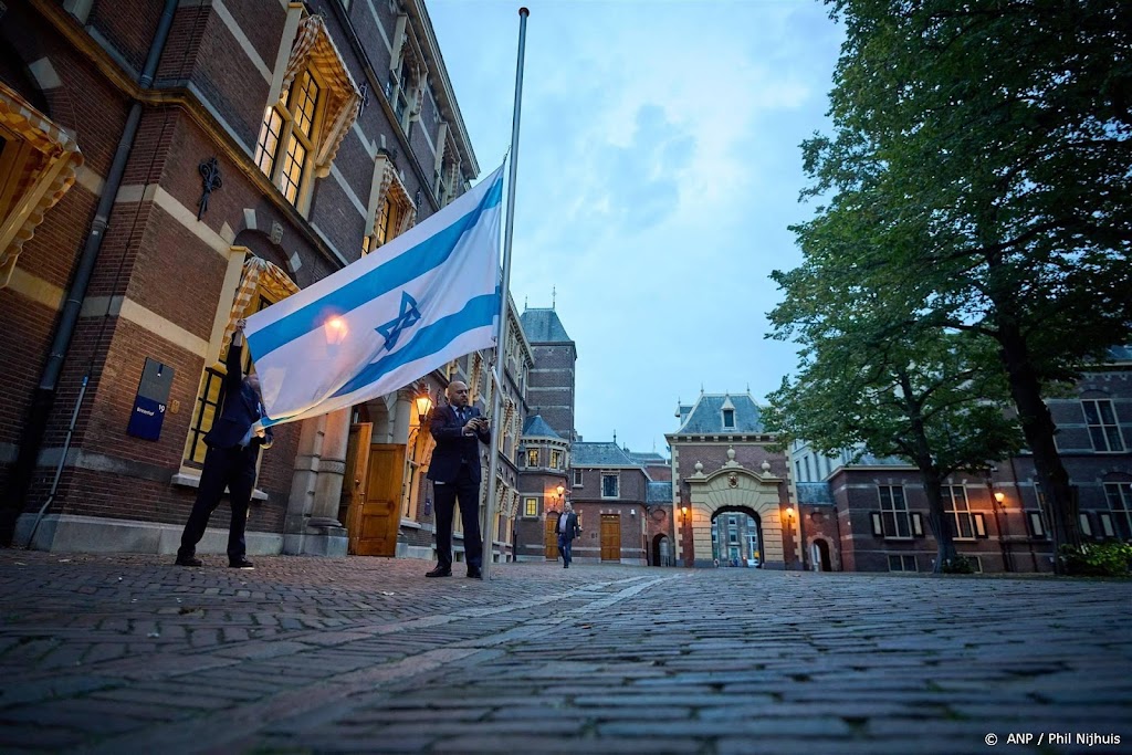 Top kabinet bijeen om situatie in Israël te bespreken