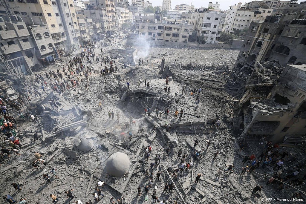 Media: Israël bombardeert onder meer moskee in dichtbevolkt Gaza