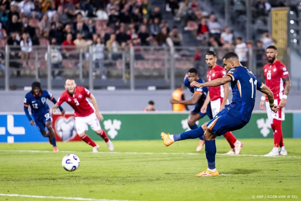 Oranje scoort vier keer in uitduel met Malta