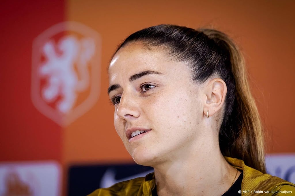 Van de Donk speelt tegen Hongarije 175e interland voor Oranje