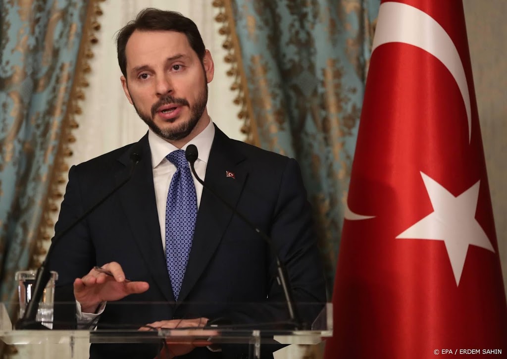 Ook Turkse minister van Financiën weg