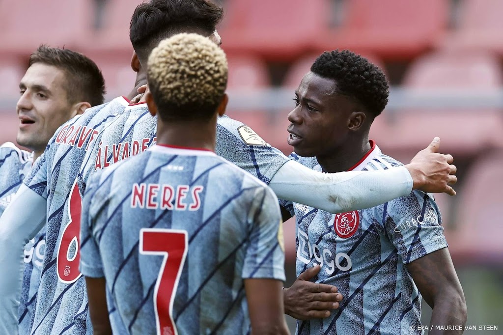 Ajax tweede hofleverancier van profvoetballers in Europa