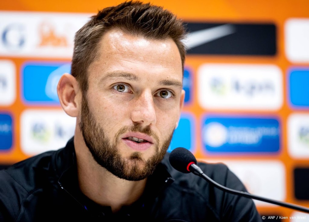 Verdediger De Vrij gewoon beschikbaar voor Oranje