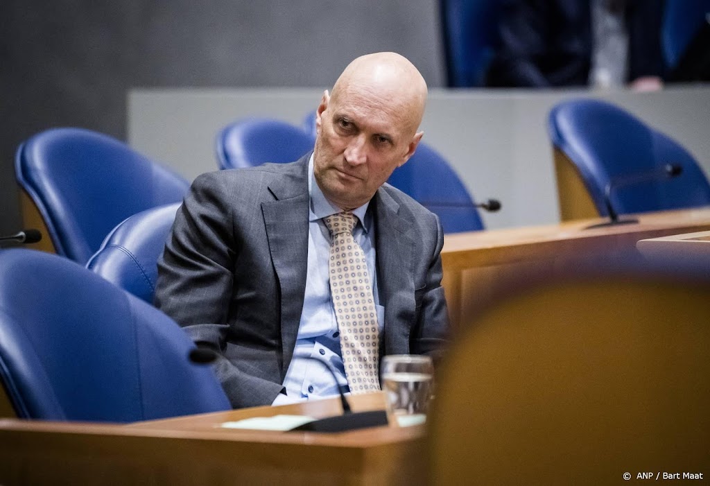 Tweede Kamer debatteert over plannen acute zorg, sector kritisch