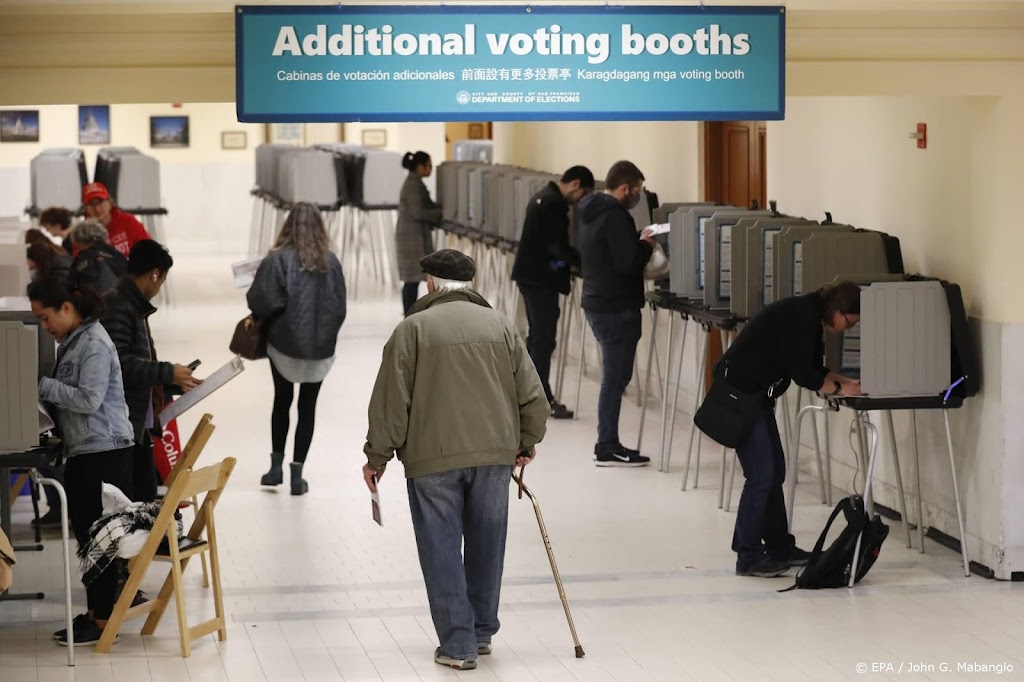 Amerikanen stemmen ook verdeeld in staatsreferenda