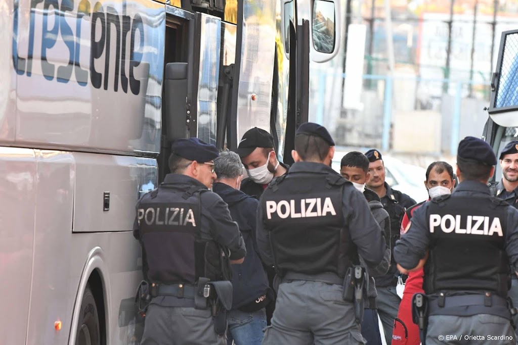Brussel eist opvang van door Italië geweigerde bootvluchtelingen