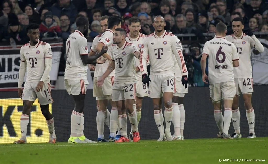 Musiala helpt koploper Bayern München met treffer aan nipte zege 