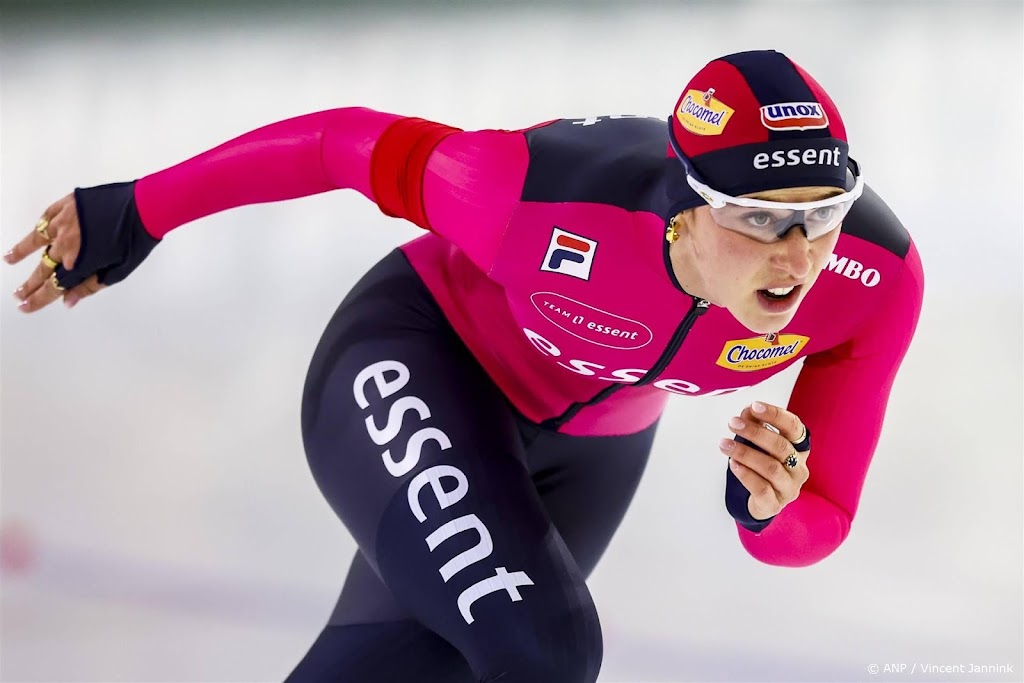 Leerdam wint 500 meter in Heerenveen, Schulting naar wereldbeker