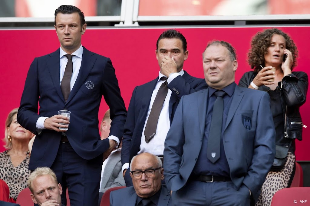 Ook commercieel directeur Geelen langer bij Ajax