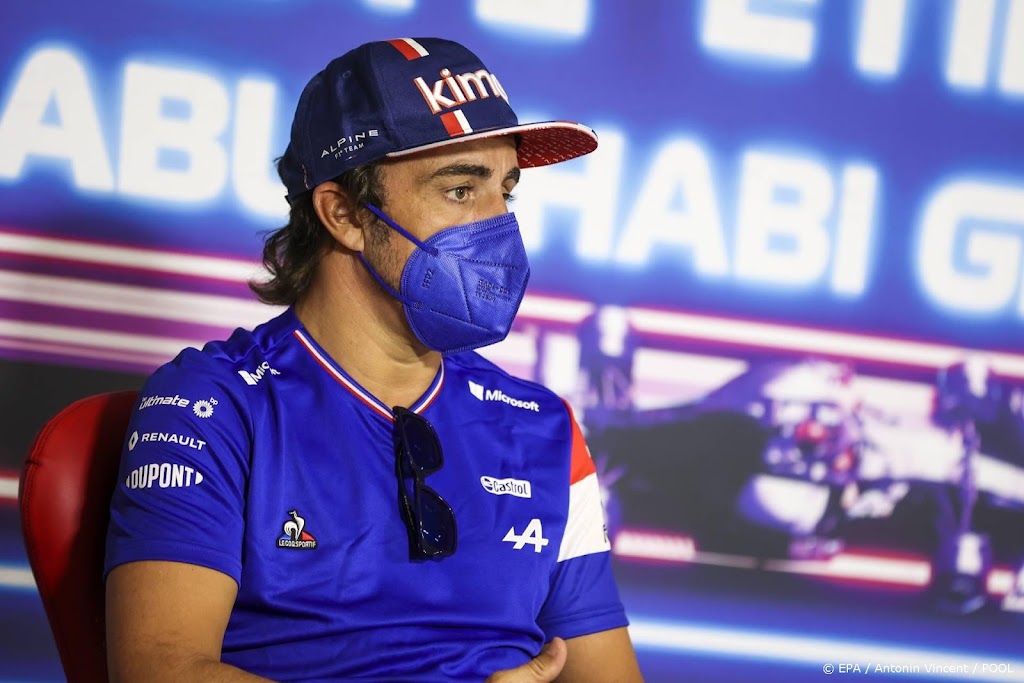 Alonso: Verstappen is van ander niveau en verdient titel
