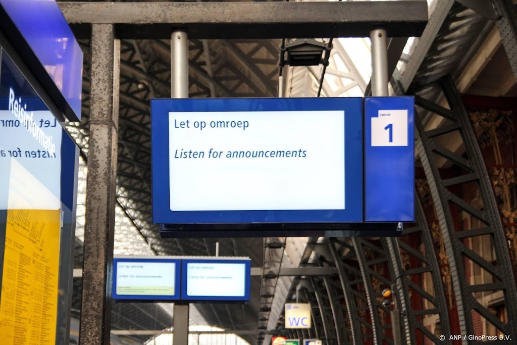Treinen uitgevallen rond Amsterdam en Utrecht door ijsvorming
