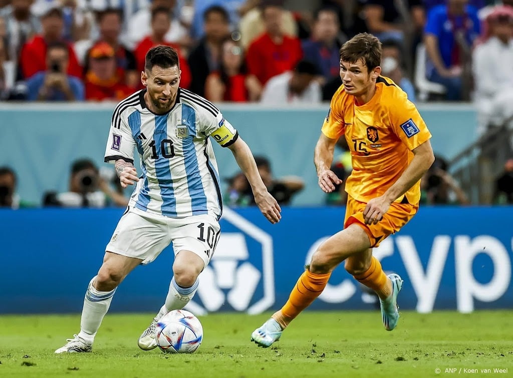 Messi met assist beslissend bij openingstreffer Argentinië