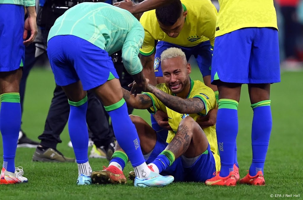 Neymar weet nog niet of hij international van Brazilië blijft