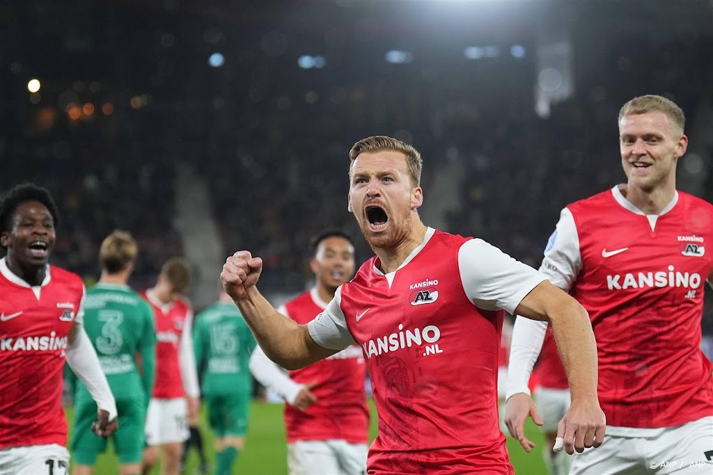 Pavlidis en invaller De Wit helpen AZ langs Almere City FC