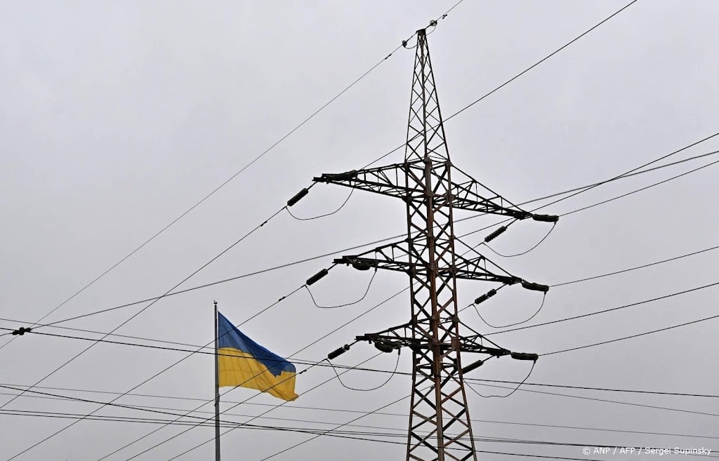 Half Kyiv zit zonder stroom na Russische aanvallen