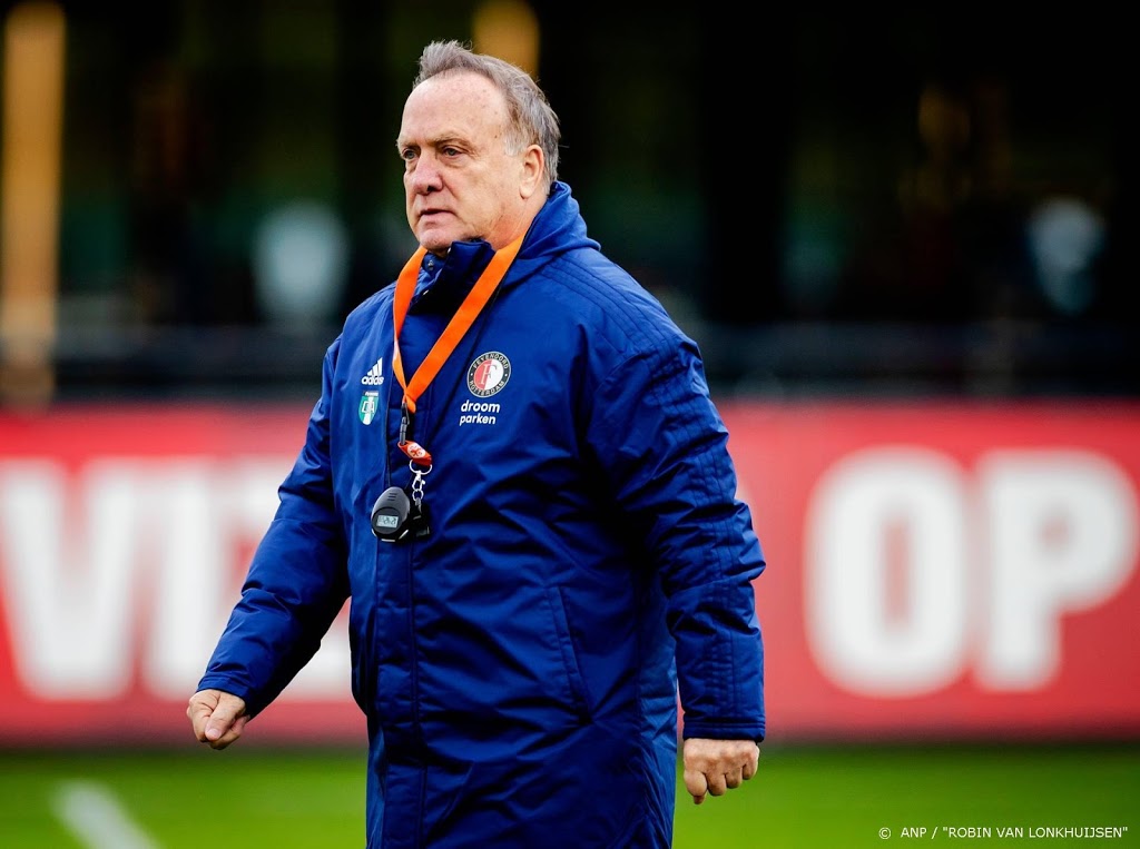 Advocaat hoopt op twee versterkingen bij Feyenoord