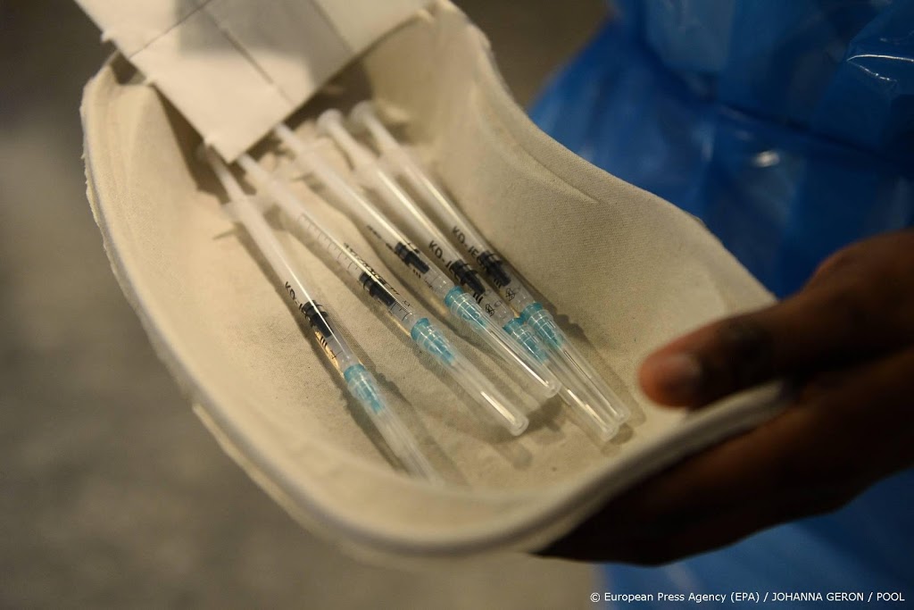 Inmiddels 31.000 medewerkers acute zorg zijn gevaccineerd