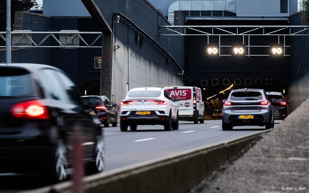 Heinenoordtunnel naar Rotterdam dit weekend dicht om renovatie