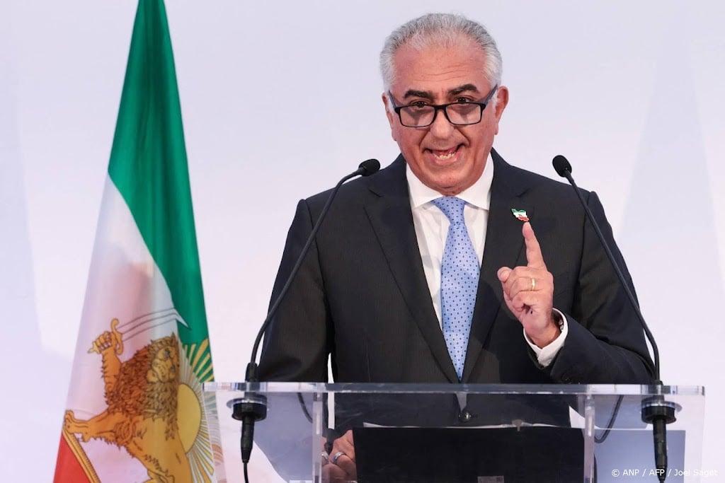 Iraanse oud-kroonprins: bereid je voor om steden in te nemen